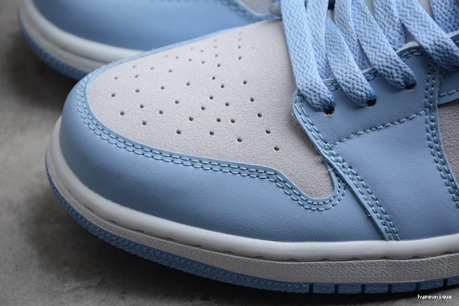 HYPE DC0774-050 Blue Jordan Low 1 University (W) 0801